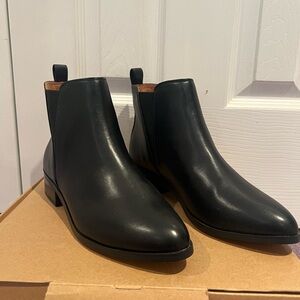 NEW J Crew Women’s Chelsea Boots